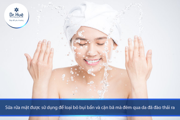 Cách sử dụng nước hoa hồng và kem dưỡng da