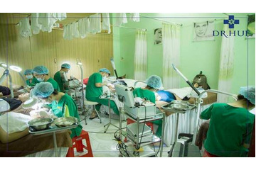 Điều trị mụn tại spa có nên hay không?