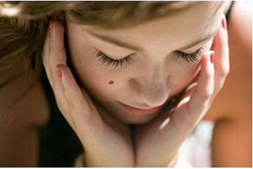 Điều trị nốt ruồi hiệu quả tại điều trị mụn Dr. Huệ