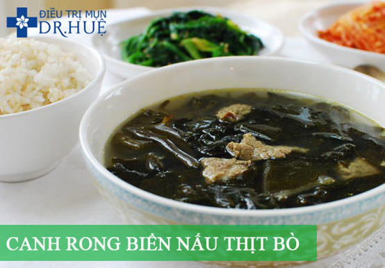 Ăn gì ngày Tết khỏi lo bị mụn?