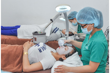 Giải pháp điều trị mụn hiệu quả cho những ai gặp rắc rối về mụn lâu năm?