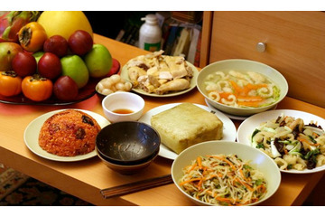 Hãy tránh xa những loại thức ăn này nếu bạn đang bị mụn!