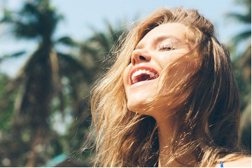 Hướng dẫn cách dùng xịt khoáng cho da mụn đúng cách