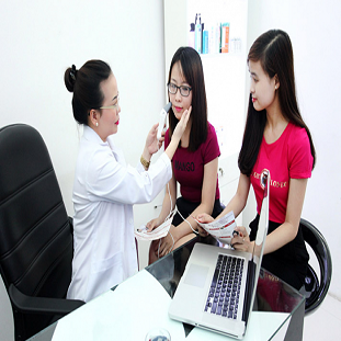 Mất bao lâu để điều trị mụn cám?