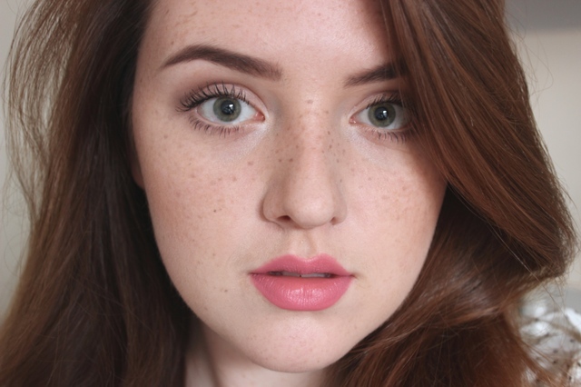 Mụn đầu đen để lâu có trở thành tàn nhang không?