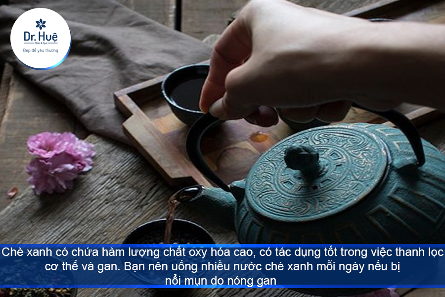 Uống trà xanh thải độc gan 