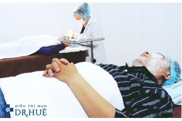 Vì sao Trung tâm Điều trị mụn Dr.Huệ được nhiều khách hàng tin cậy lựa chọn?